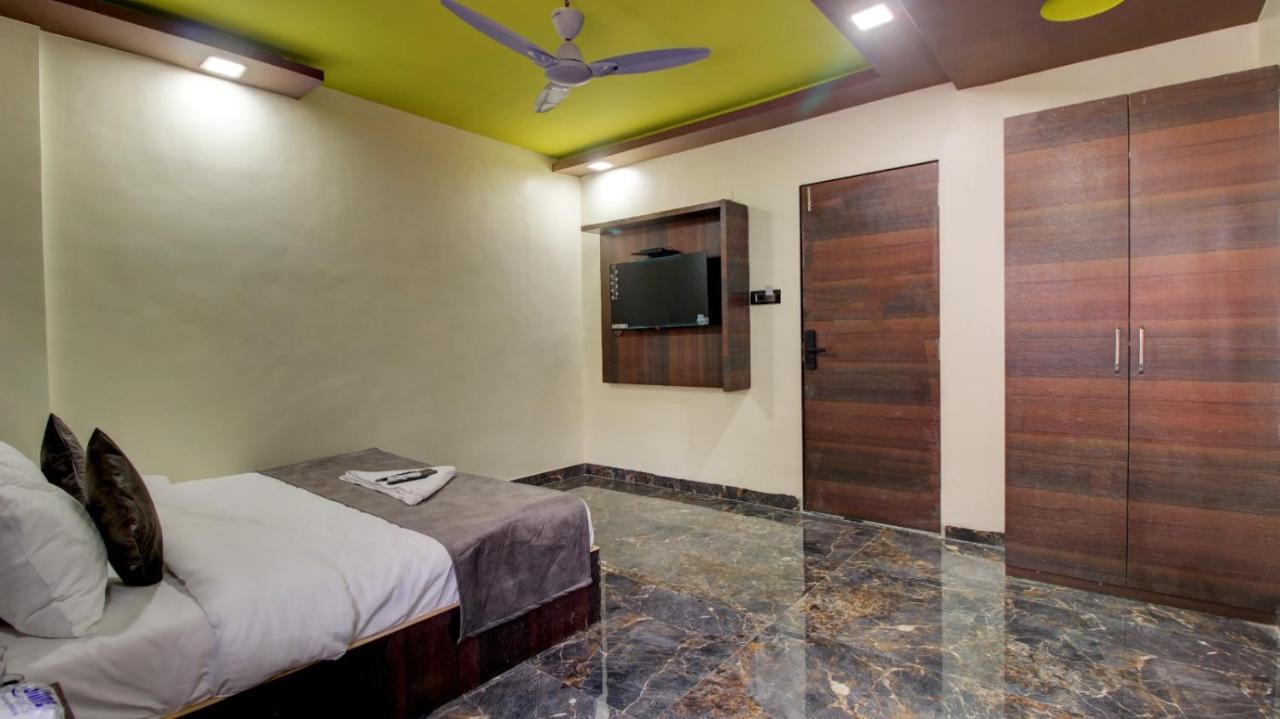 Hotel Priceless Suite Bombay Exhibition Centre Goregaon West ムンバイ エクステリア 写真