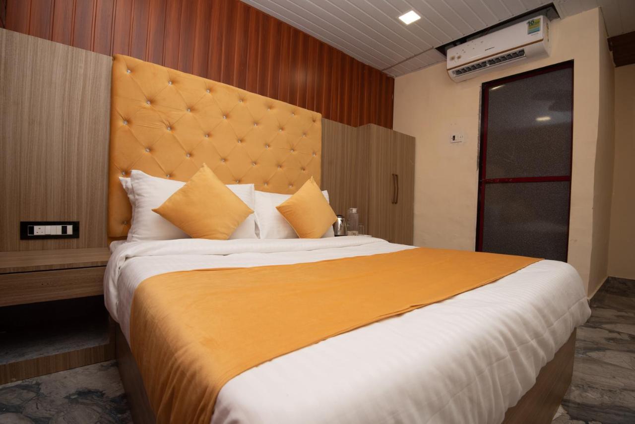 Hotel Priceless Suite Bombay Exhibition Centre Goregaon West ムンバイ エクステリア 写真