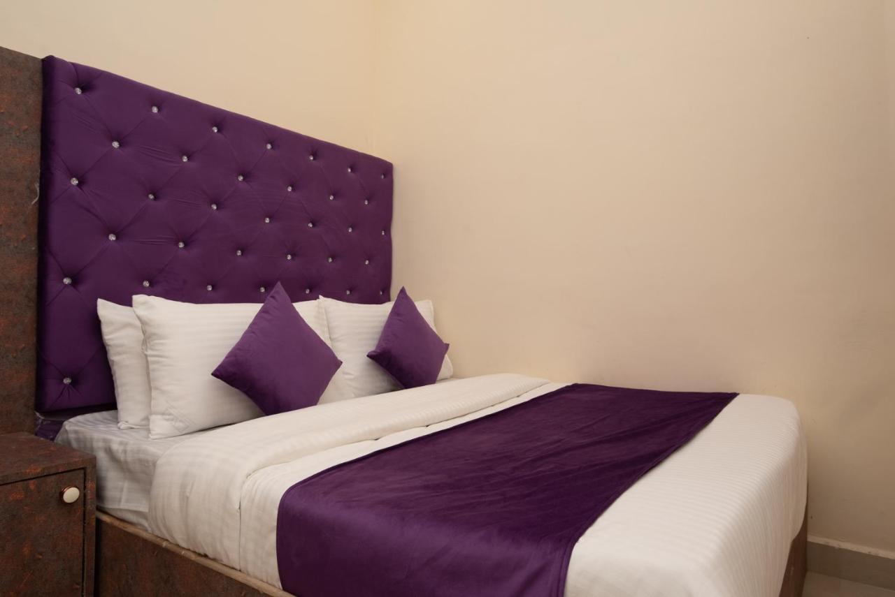 Hotel Priceless Suite Bombay Exhibition Centre Goregaon West ムンバイ エクステリア 写真