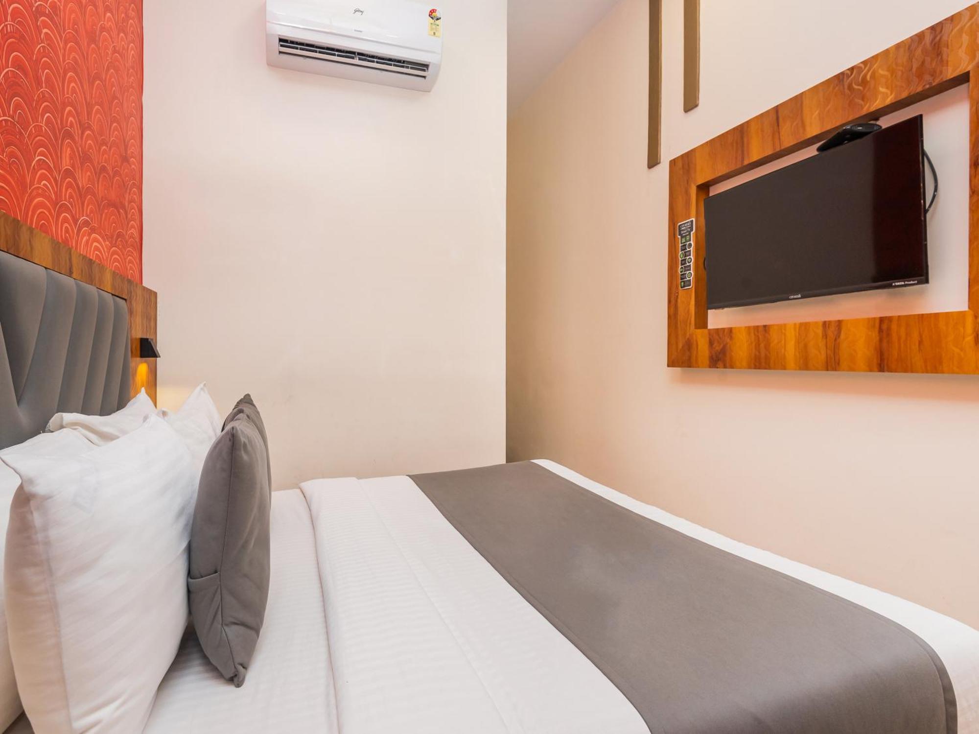 Hotel Priceless Suite Bombay Exhibition Centre Goregaon West ムンバイ エクステリア 写真