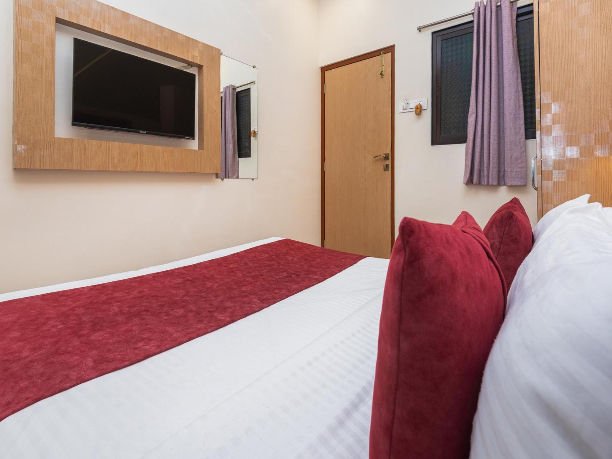 Hotel Priceless Suite Bombay Exhibition Centre Goregaon West ムンバイ エクステリア 写真