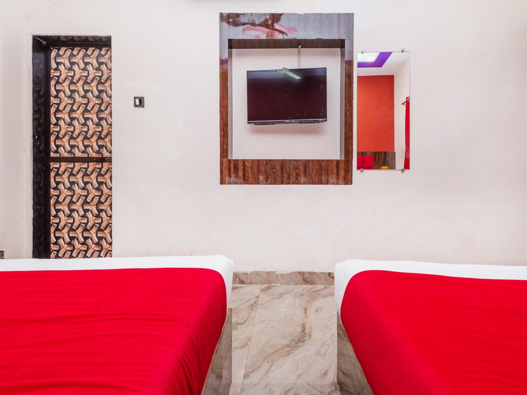 Hotel Priceless Suite Bombay Exhibition Centre Goregaon West ムンバイ エクステリア 写真