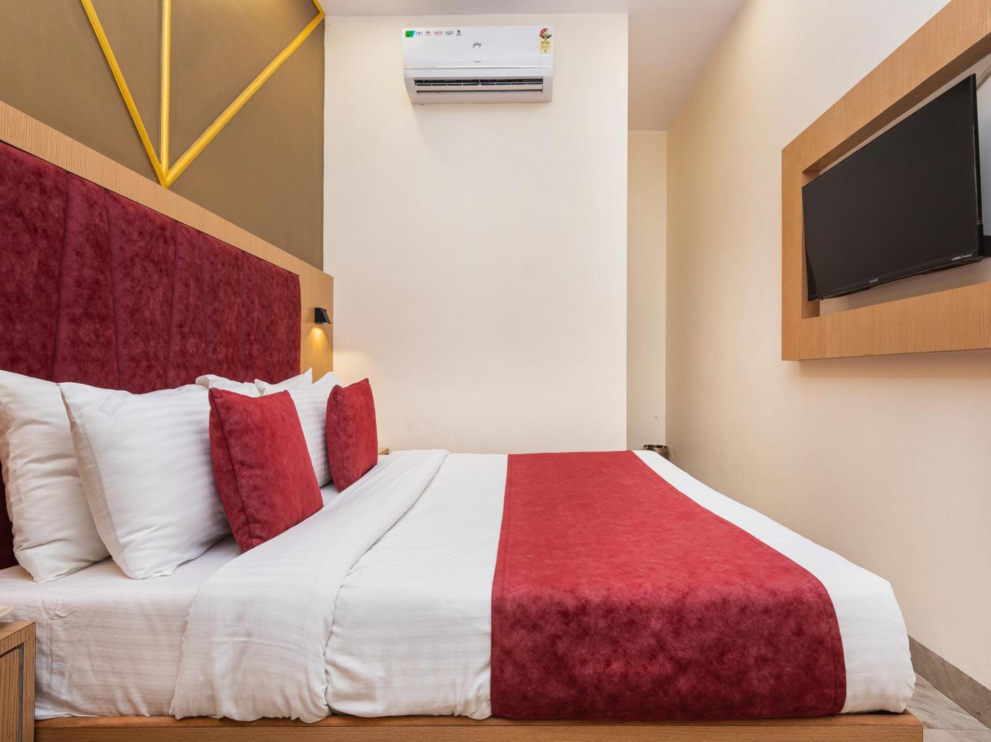 Hotel Priceless Suite Bombay Exhibition Centre Goregaon West ムンバイ エクステリア 写真