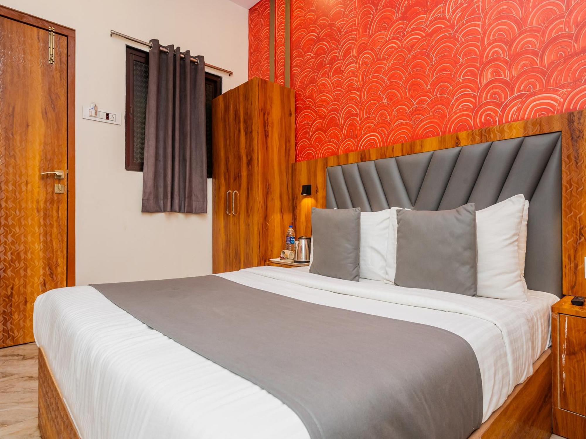 Hotel Priceless Suite Bombay Exhibition Centre Goregaon West ムンバイ エクステリア 写真