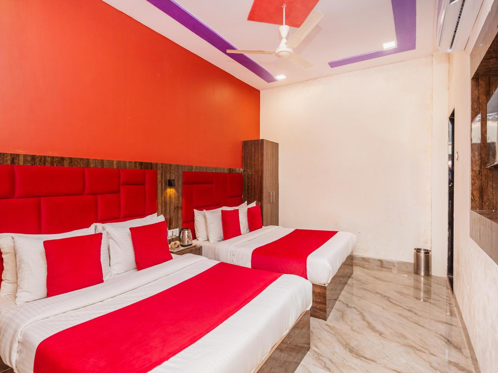Hotel Priceless Suite Bombay Exhibition Centre Goregaon West ムンバイ エクステリア 写真