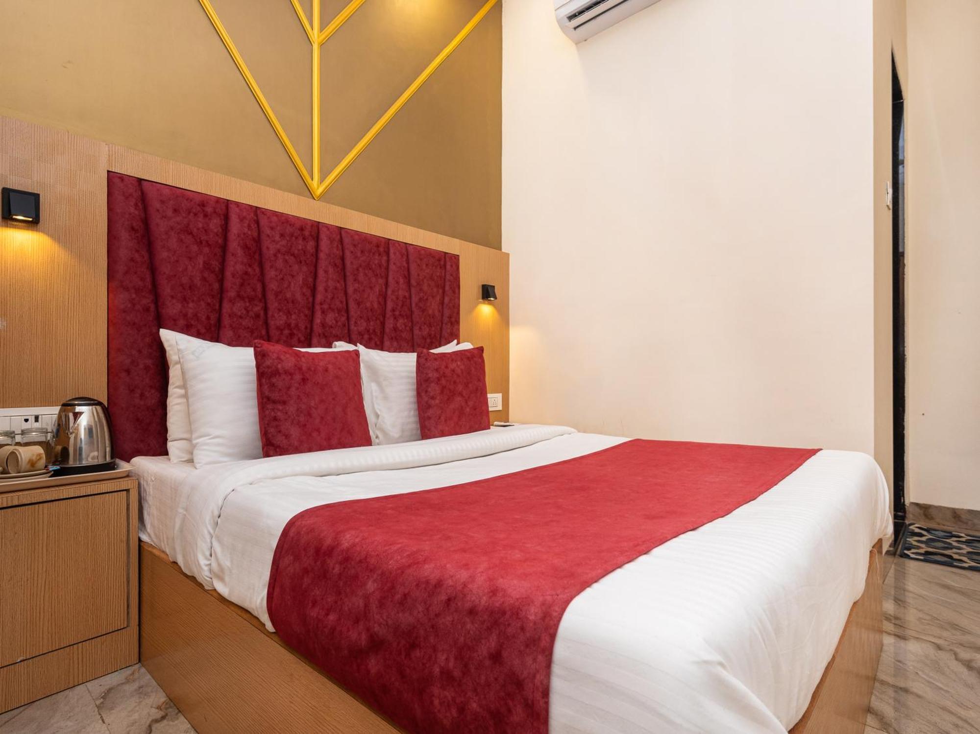 Hotel Priceless Suite Bombay Exhibition Centre Goregaon West ムンバイ エクステリア 写真